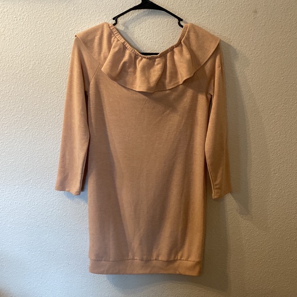 Copper Key off the shoulder sweater dress size medium - Picture 5 of 5